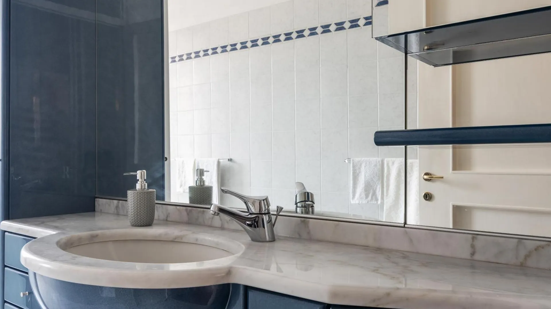 Il Bilocale Con Terrazzo Dei Marchesi Lejlighed Milano 0*,